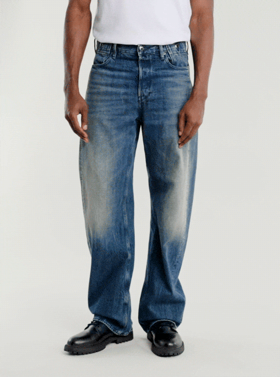 Bend Loose Jeans